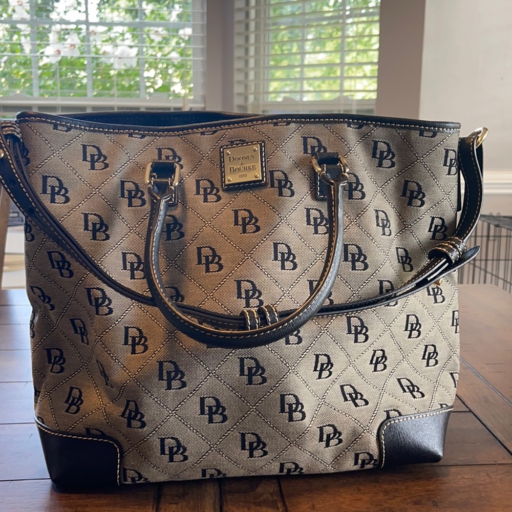 Dooney & Bourke Tote Bag - New With Tags